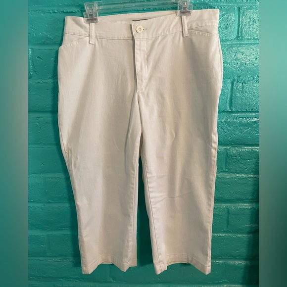 Lee Riders Easy Care white Capri pants, size 14 - Picture 1 of 10